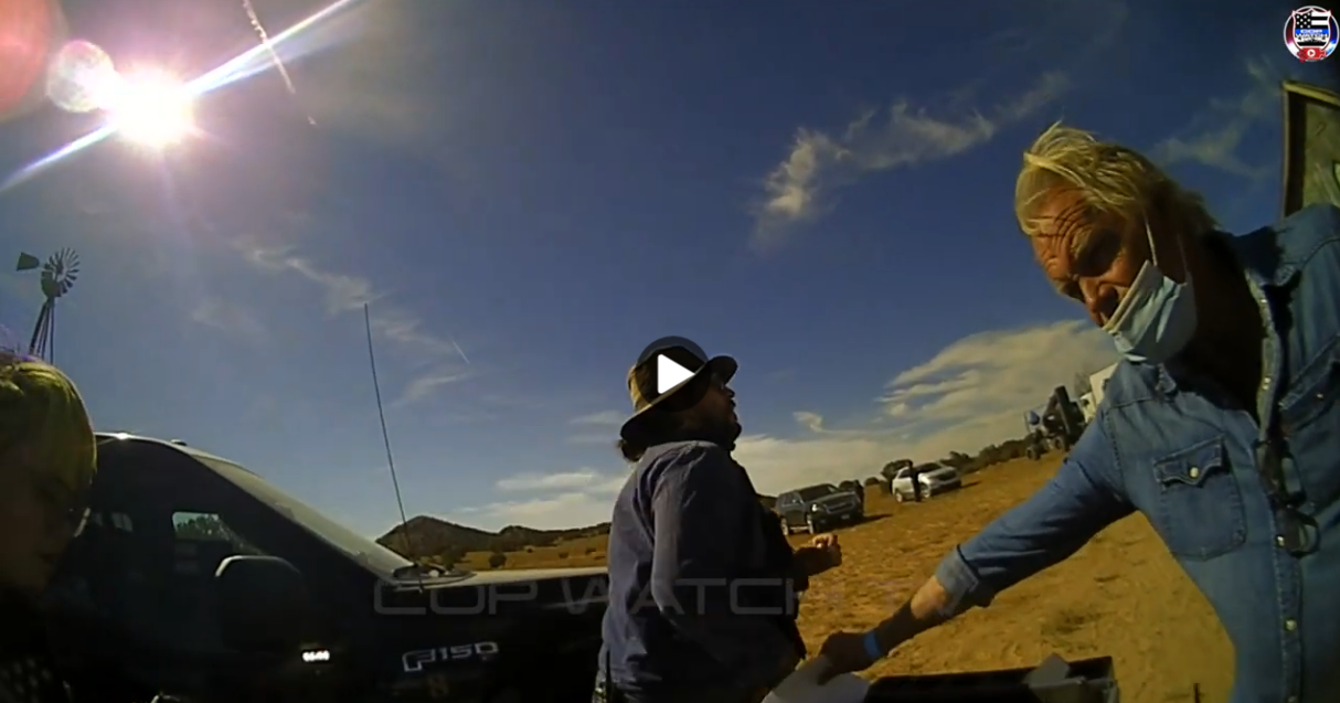 H0108036 CRIME SCENE RESPONSE! Bodycam Captures Initial Police Response To Fatal Movie Set Tragedy! 🎬💥